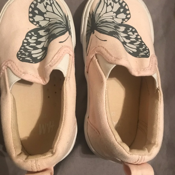 H&M Butterly Slides - Picture 2 of 3